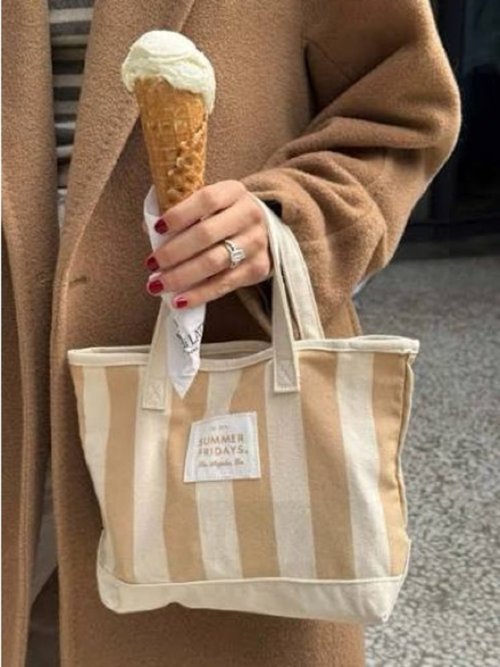 NEW Limited Edition Summer Fridays mini tote